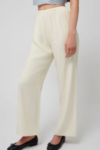 Sc 20260507 Db Ecom May25946 11 Cabana Pants Butter Cream 003 1 Sc 20260507 db ecom may25946 11 cabana pants butter cream 003 1